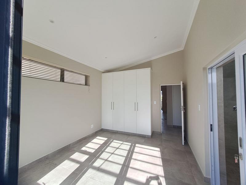 To Let 2 Bedroom Property for Rent in Kraaibosch Park Western Cape